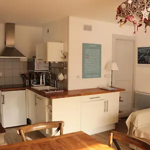  Appartement Immeuble Zodiaque